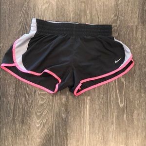 Nike dri-fit running shorts with lining